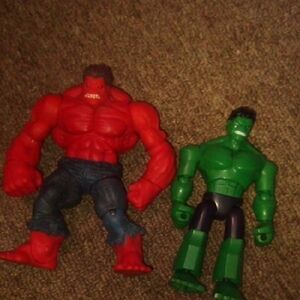 Marevl Red Hulk Vs Green Hulk Action Figure Battle Pack